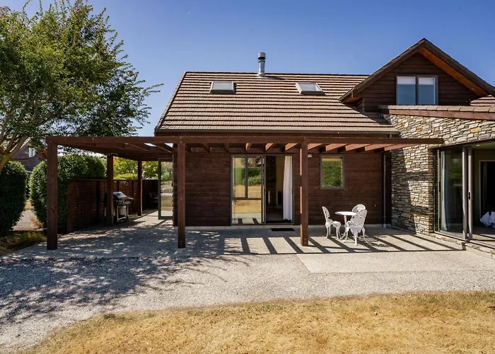 Heritage 10 - * Wanaka